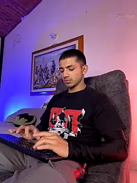 Snapshot of ArturoCardona_ chatting on November 17, 2025, 4:44 pm ArturoCardona online show from November 17, 2025, 4:44 pm