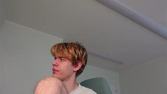 Logan Fraser online show from November 16, 2025, 1:05 pm