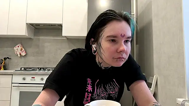 HighelikeGirl online show from February 3, 2026, 6:11 am