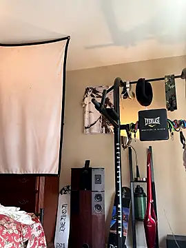 KeYBuMp323 online show from January 8, 2026, 4:35 pm