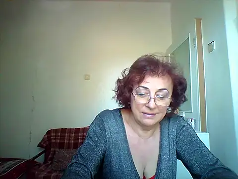 Julia54391 online show from September 26, 2025, 10:44 am