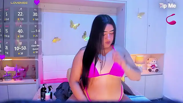 Snapshot of LilyWhitney chatting on February 12, 2026, 12:21 am LilyWhitney online show from February 12, 2026, 12:21 am