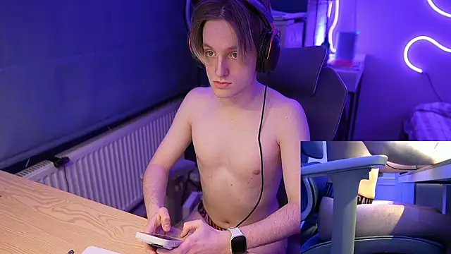 Snapshot of Serxyi chatting on March 22, 2026, 6:31 pm Serxyi online show from March 22, 2026, 6:31 pm