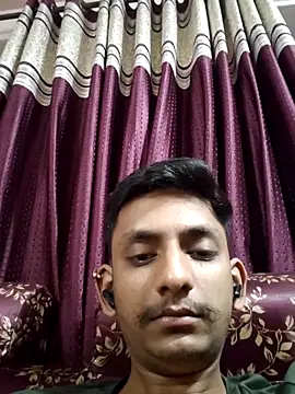 yung cplz online show from October 7, 2025, 4:08 pm