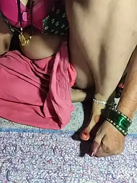 POOJACOUPLE online show from August 9, 2026, 9:43 pm