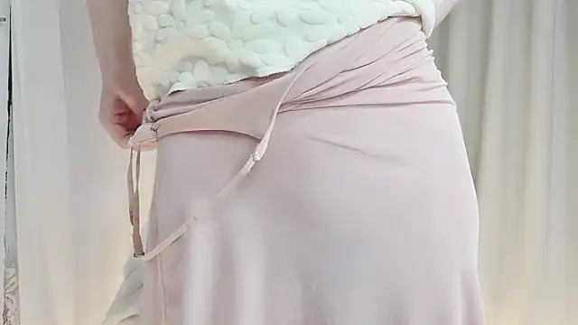 Vessi-babe online show from December 20, 2025, 5:21 am