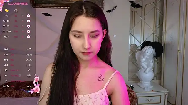 Snapshot of Eva_Maller chatting on November 12, 2025, 4:38 am Eva Maller online show from November 12, 2025, 4:38 am