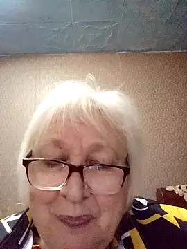 Alexia64231 online show from November 16, 2025, 6:56 pm