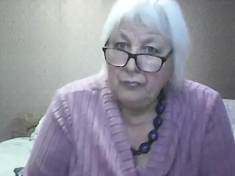 Alexia64231 online show from September 18, 2025, 9:12 am