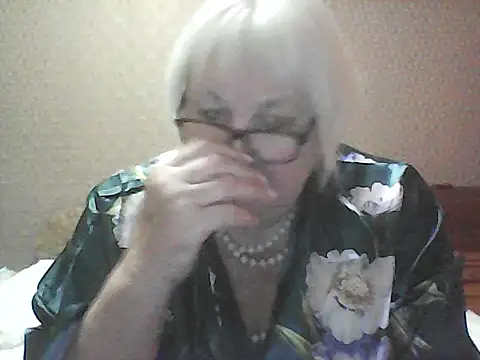 Alexia64231 online show from September 24, 2025, 3:51 pm