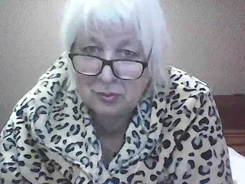 Alexia64231 online show from September 26, 2025, 4:14 pm