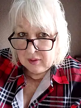 Snapshot of Alexia64231 chatting on February 5, 2026, 1:18 pm Alexia64231 online show from February 5, 2026, 1:18 pm