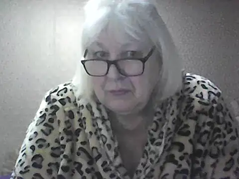Snapshot of Alexia64231 chatting on February 7, 2026, 1:46 am Alexia64231 online show from February 7, 2026, 1:46 am