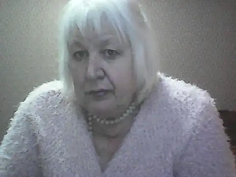 Alexia64231 online show from September 27, 2025, 4:35 pm
