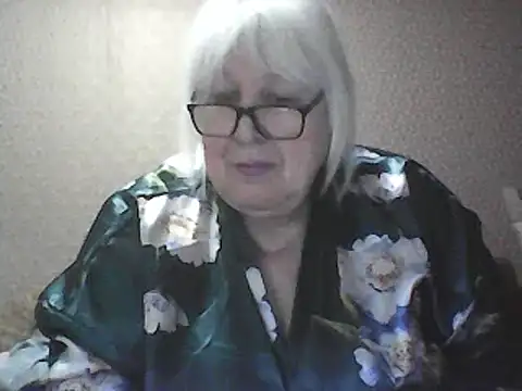 Snapshot of Alexia64231 chatting on February 20, 2026, 6:32 pm Alexia64231 online show from February 20, 2026, 6:32 pm
