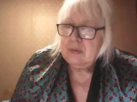 Snapshot of Alexia64231 chatting on February 28, 2026, 7:02 pm Alexia64231 online show from February 28, 2026, 7:02 pm