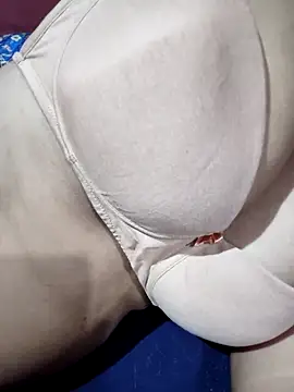 Bhabi-Hot0 online show from October 17, 2025, 11:23 am