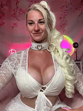 Barbie-Pink online show from July 1, 2026, 3:34 pm