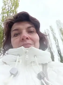 LedyNika online show from April 20, 2026, 3:02 pm