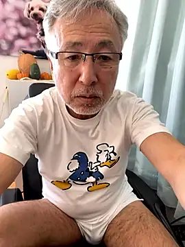 gholly2007 online show from November 17, 2025, 2:15 am