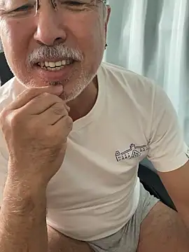 gholly2007 online show from October 19, 2025, 3:09 am