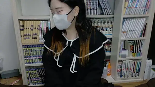 Snapshot of MIKE_chan chatting on March 4, 2026, 12:51 am MIKE chan online show from March 4, 2026, 12:51 am