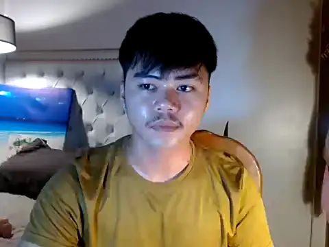 hot emman online show from April 4, 2026, 2:51 am