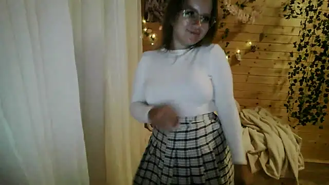 GabrielleCat  online show from October 2, 2025, 7:50 pm