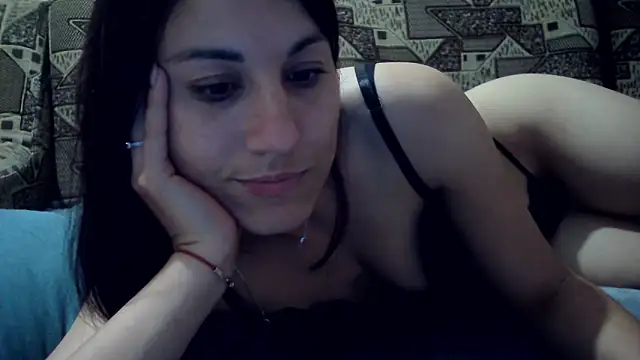 kiss lovely  online show from May 16, 2026, 9:36 pm
