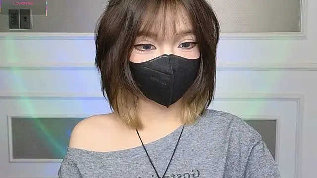      Panda      online show from April 13, 2026, 10:36 pm