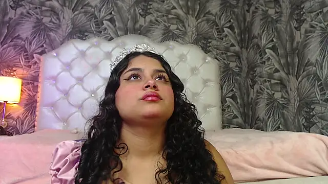 RylieRoss online show from November 7, 2025, 1:26 pm