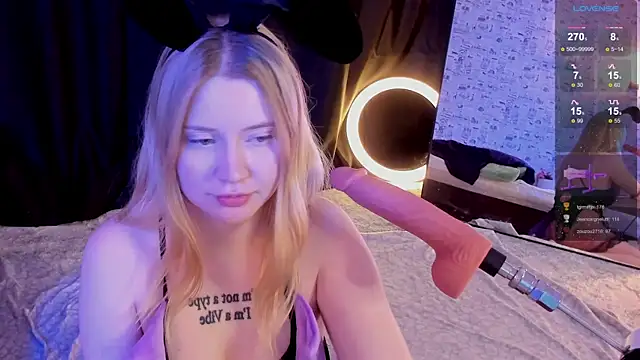 Lillie Berry online show from November 22, 2025, 4:39 pm