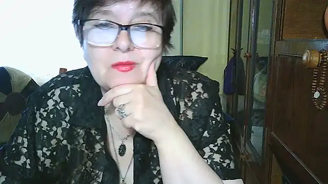 VeronicaGold511 online show from April 2, 2026, 6:42 am