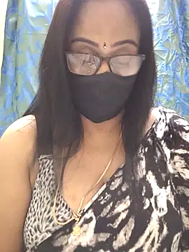 sweet-lotus online show from March 30, 2026, 6:09 pm