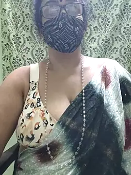 sweet-lotus online show from October 5, 2025, 6:31 pm