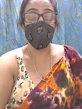 sweet-lotus online show from May 18, 2026, 6:56 pm