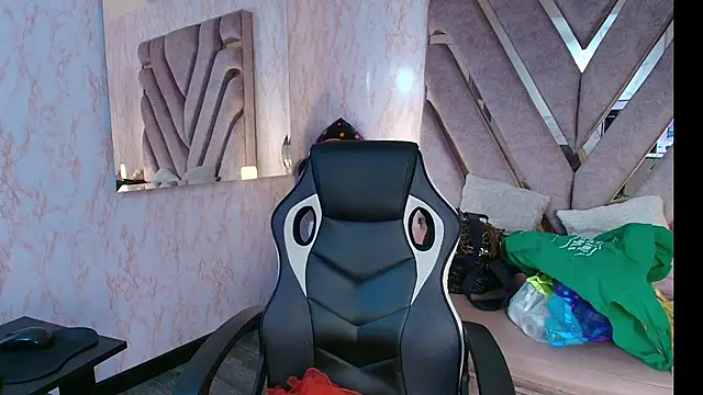 redd pandaa online show from October 30, 2025, 4:11 am