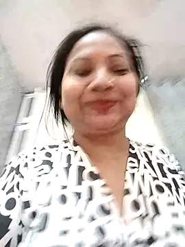 Cute-Janvi20 online show from April 14, 2026, 5:40 pm