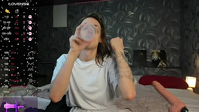 Anjela Botton online show from March 22, 2026, 6:31 pm