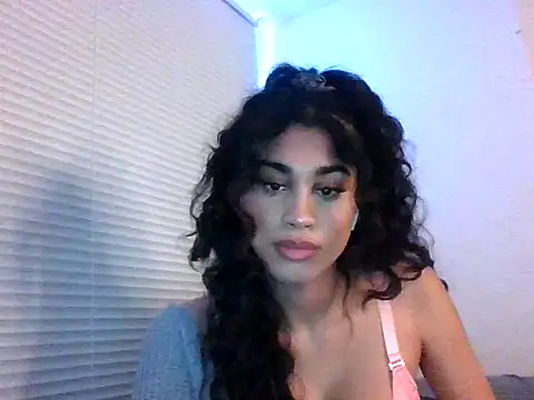 xlaceyxlovex online show from September 21, 2025, 3:55 am
