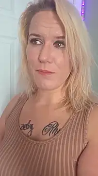 RhondaRump online show from November 12, 2025, 5:39 pm