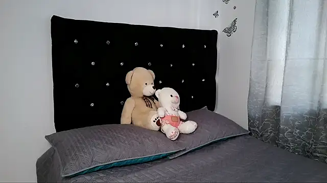 abella-lemus online show from October 15, 2025, 2:25 pm