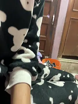 Snapshot of Sandhya_77 chatting on February 4, 2026, 6:30 am Sandhya 77 online show from February 4, 2026, 6:30 am