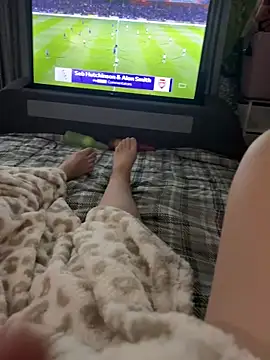 feetwithlottielou online show from September 24, 2025, 8:04 pm
