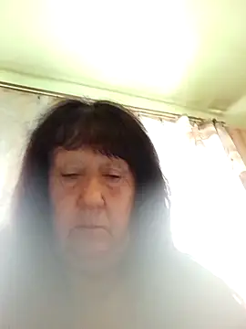 CrystalLime6411 online show from September 23, 2025, 6:42 am