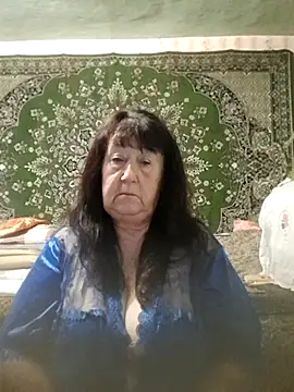 CrystalLime6411 online show from November 11, 2025, 5:24 am