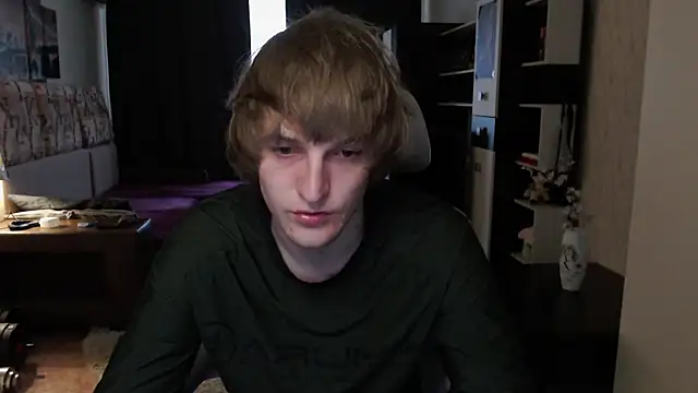 Playersuperstar online show from April 17, 2026, 2:31 pm