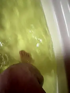 vav2299 online show from October 19, 2025, 4:54 pm