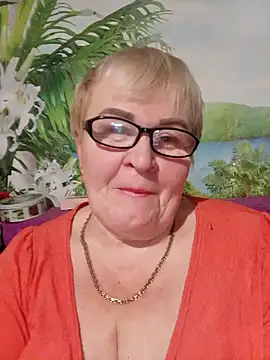 VioletSweet5566 online show from November 4, 2025, 7:06 pm