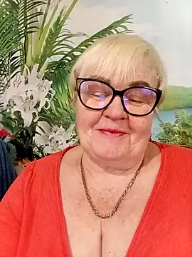 Snapshot of VioletSweet5566 chatting on February 21, 2026, 10:17 am VioletSweet5566 online show from February 21, 2026, 10:17 am